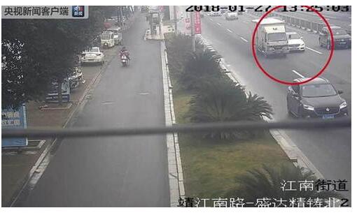 浙江破获特大碰瓷案 嫌疑人驾驶高档二手车故意碰撞厢式小货车