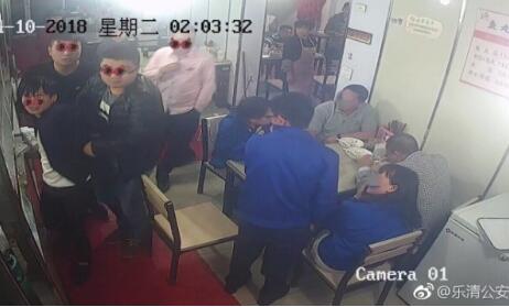 确认过眼神，是我要抓的人！逃犯撞见便衣警察撒腿就跑
