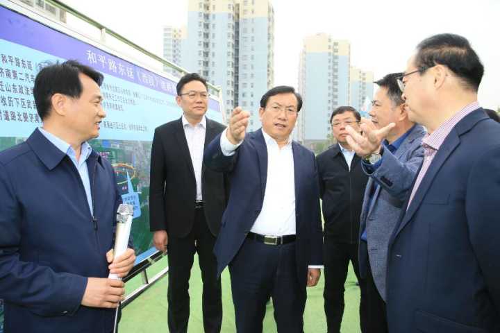 王忠林调研重点道路工程建设工作 确保北园大街西延快速路高架段明年元旦全线通车