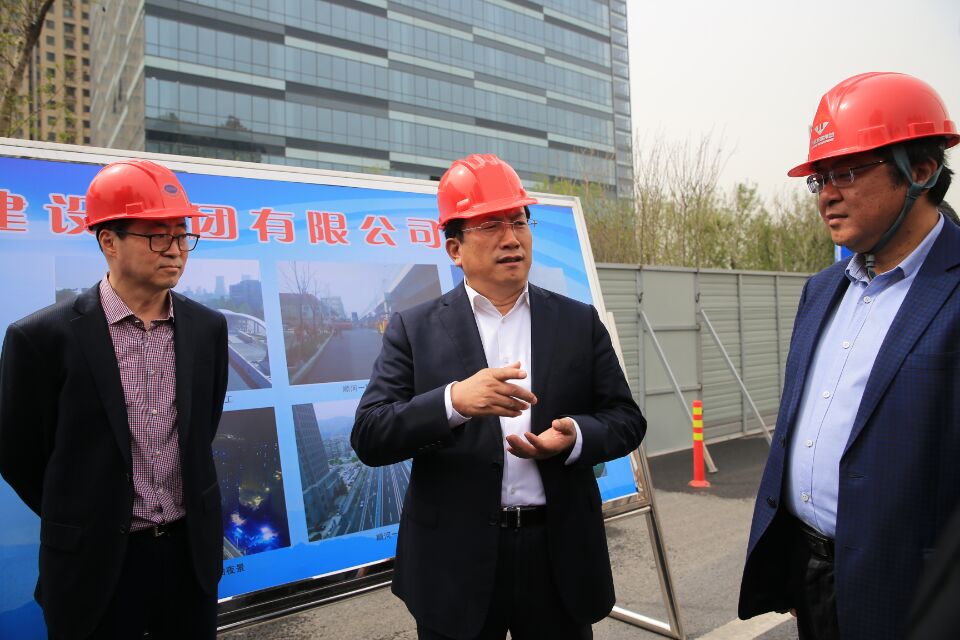 王忠林调研重点道路工程建设工作 确保北园大街西延快速路高架段明年元旦全线通车
