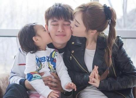 洗白了?贾乃亮生日李小璐祝福 经历
