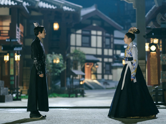 �������ˡ���ӭ���� ��ɽ���Ľ����������ϰ�����ͮ