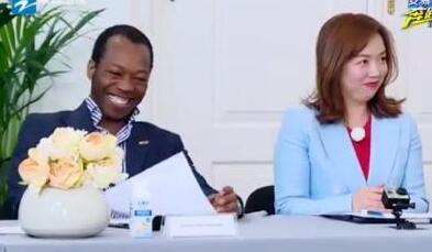 笑翻了！邓超全英文发博化身学霸 《奔跑吧》马上要开播