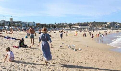 母爱爆棚！孙俪带儿女游悉尼 