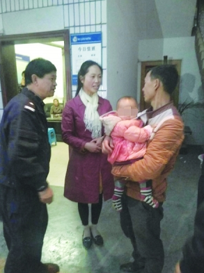 1岁幼儿深夜被人从屋内抱走 原是邻居实施“报复”