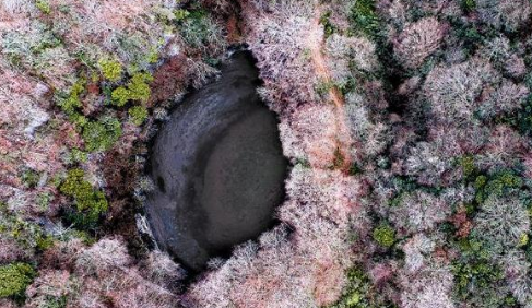 世界级天坑群内现地下暗河 神秘世界就此打开