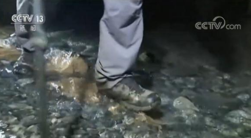 世界级天坑群内现地下暗河 神秘世界就此打开