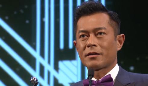 实至名归!许鞍华获最佳导演 47岁