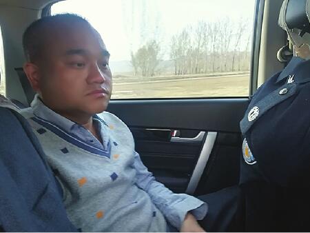 三问鸿茅药酒事件：一篇吐槽文就被跨省追捕 权力何以如此任性？