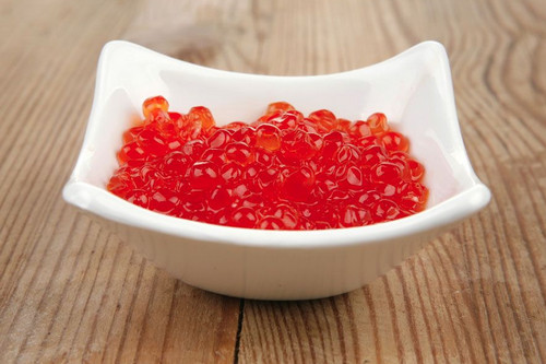 残忍！68条鱼600万 鱼子酱被称为