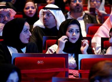 女性福音！沙特电影院开张 这家电影院不会要求男性和女性分开坐