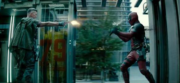 笑翻了！死侍2终极预告来了 预告字幕自称来自