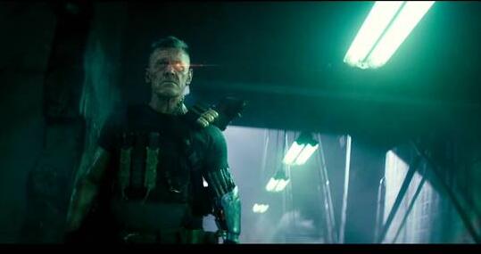 笑翻了！死侍2终极预告来了 预告字幕自称来自