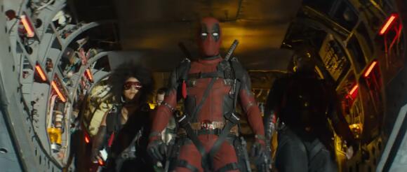 笑翻了！死侍2终极预告来了 预告字幕自称来自