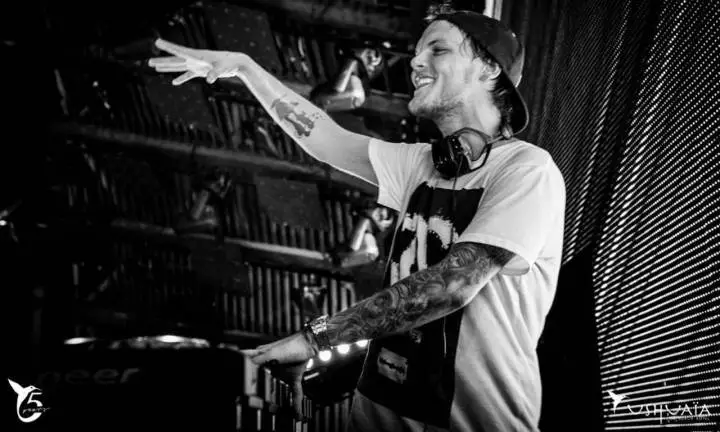 深夜噩耗！DJ Avicii逝世 曾因身体原因宣布退役不再做现场