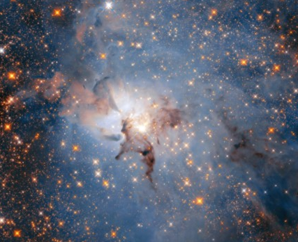 ESA公布距地球约4000光年的巨型星云高清照