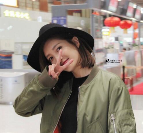 江疏影叮嘱粉丝别再送礼 来成都没时间吃火锅只好花锅止馋