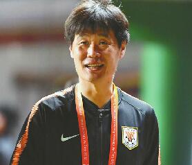 一场非典型逆转凸显鲁能成长 李霄鹏是最大收获