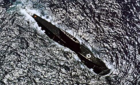 中国海军，生日快乐！