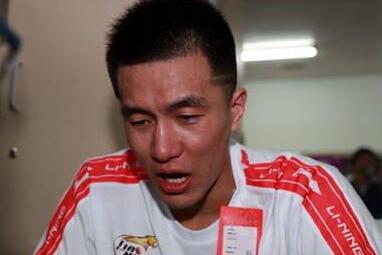 一直被质疑?郭艾伦被采访时痛哭 情绪激动:终于明白冠军多么不容易