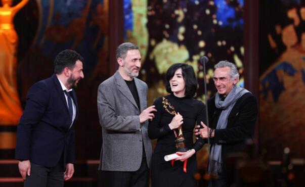 第八届北影节天坛奖揭晓 《惊慌妈妈》夺最佳影片