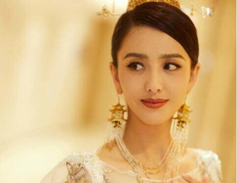 平?黄渤道歉佟丽娅 高情商丫丫自曝曾用名亚