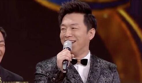 佟丽娅念成佟娅丽!黄渤道歉女神丫丫 因为太紧张念错了名字