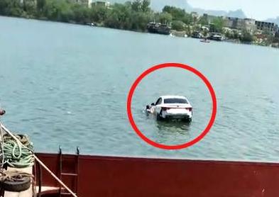 什么仇什么怨?广西男子挥刀杀妻 曾服农药自捅后驾车坠河溺亡