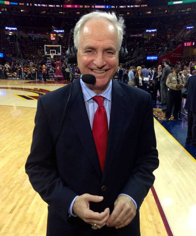 勇士队偷窃事件真相大白！主持人偷走了保安负责人的夹克