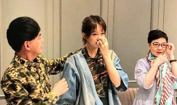 感动！46岁黄子佼求婚画面 