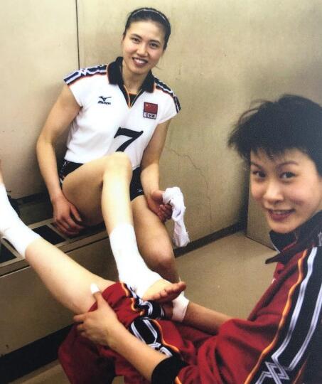 一场让人泪目的回忆杀！赵蕊蕊庆生39岁周苏红 晒十几年前照片