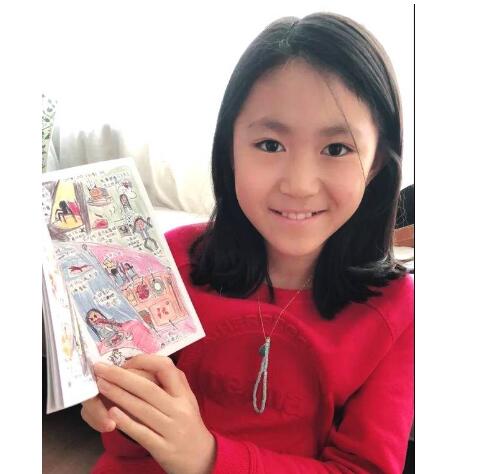 怒赞！张艺谋12岁女儿做饼干 父女俩相差56岁女儿既孝顺又节俭