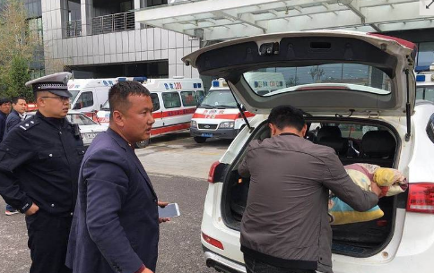 交警飞奔护送男子断肢 无法进行再植手术很遗憾
