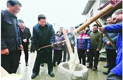 习近平这些亲民举动,太接地气了!