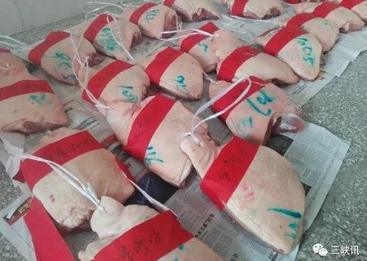 年级前20奖猪肉五斤 让学生拿回家跟父母分享一块做饭感恩父母