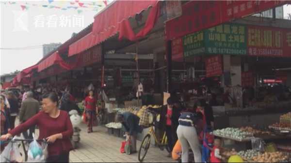 带花的黄瓜全蘸了避孕药？专家告诉你是怎么回事