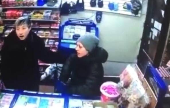 失踪半年,传小龙女现加拿大 大喊“我要找我爸”让人心酸!