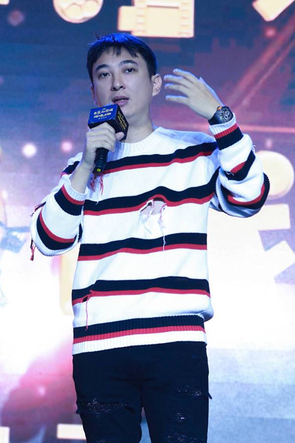 “国民老公”威武！王思聪扶持新导演 2亿重金挖掘商业片人才