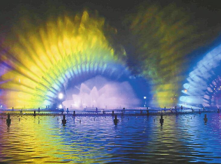 “明湖秀”昨晚首次公开调试