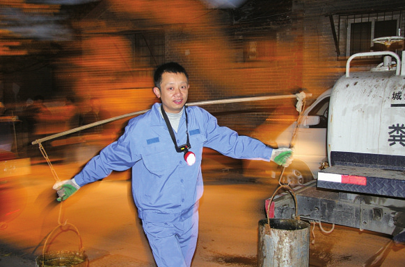 致敬劳动者 他们在平凡的岗位上演绎着不平凡