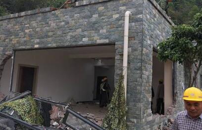 两千株树木被砍！深圳现深山别墅 “五一”假期前全部拆除