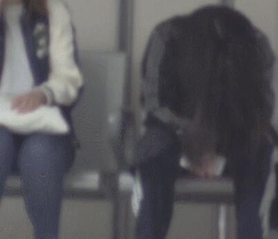 大嫂崩溃了？徐冬冬医院门口痛哭 