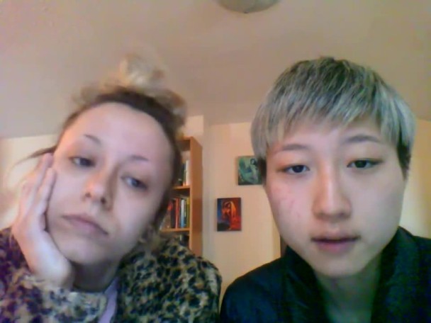 小龙女公开认爸 从这两张照片看长得实在太像成龙了