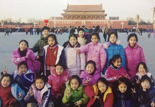 刘昊然童年照曝光神cos安吉