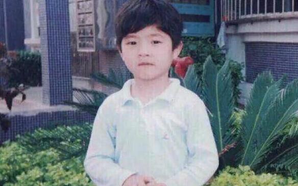 “流量小生”刘昊然童年照曝光 撞脸沙溢的儿子安吉(图)