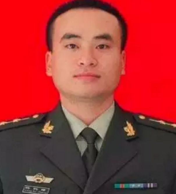 昨天你用生命捍卫我们，今天我们用法律保护你