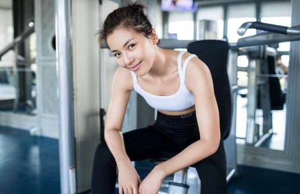 最佳人选!刘涛担任健身宣传大使 素颜健身照肌肉曲线吸睛