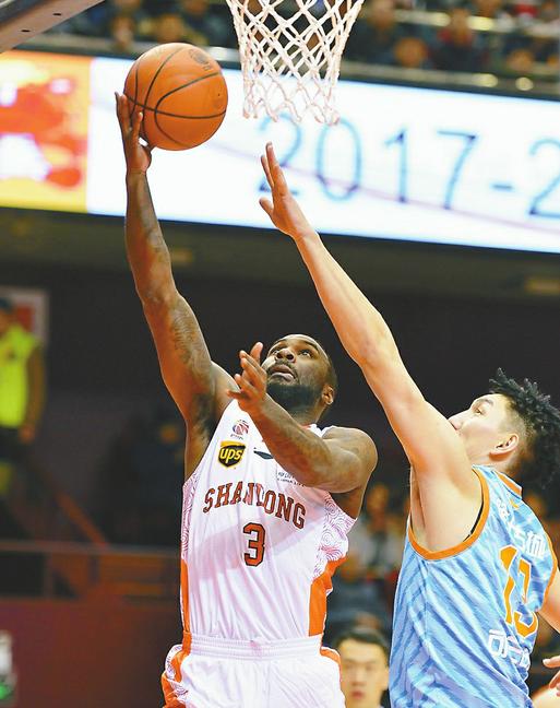 劳森回国发牢骚 球商一流、情商二流的他还能回CBA吗？