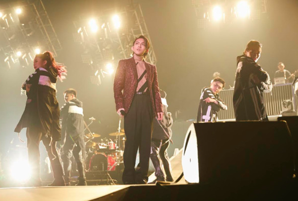 请吃宵夜！林宥嘉兑现承诺 这些幸运的粉丝里女生占了大多数