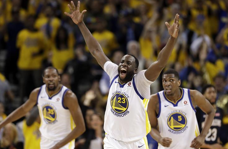 勇士大胜鹈鹕 对手弱的像菜鸡 这次可以大胆吃鸡了